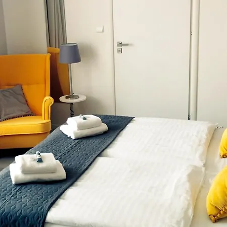 Flaming Bed & Breakfast 3*