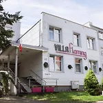 Flaming Nocleg ze śniadaniem 3*