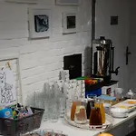 Flaming Bed and breakfast 3*