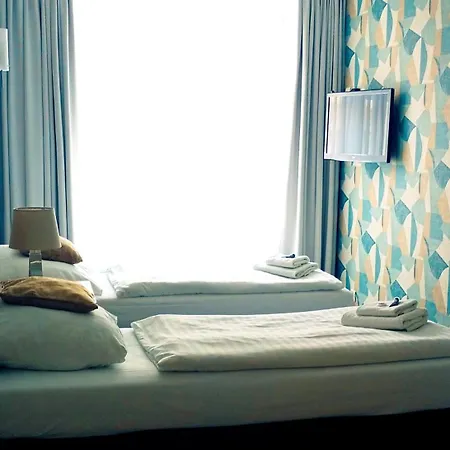 ベッド・アンド・ブレックファスト Flaming 3*