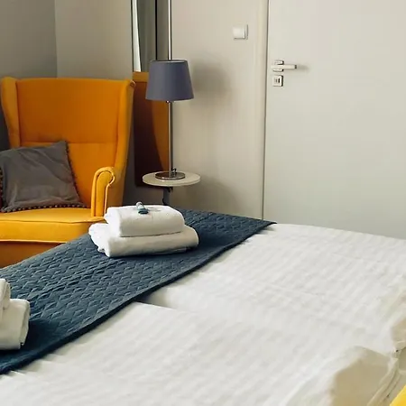 ベッド・アンド・ブレックファスト Flaming