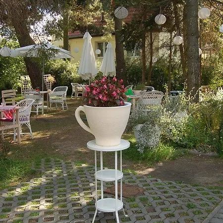 Flaming ベッド・アンド・ブレックファスト 3*