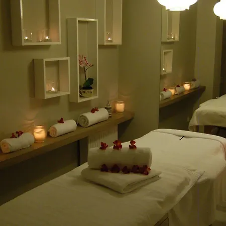 Flaming Bed and breakfast 3*