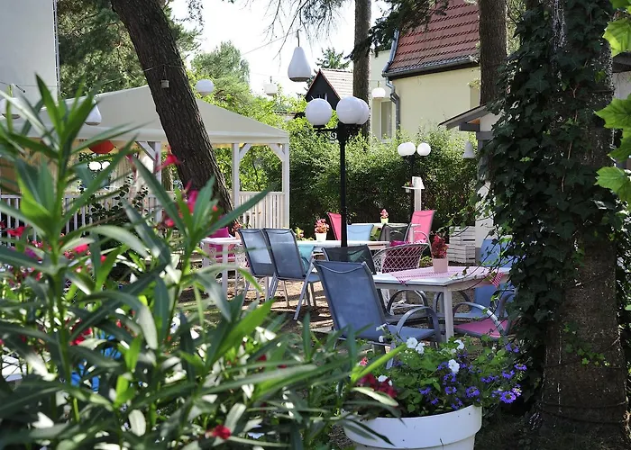 Flaming Bed and breakfast 3*